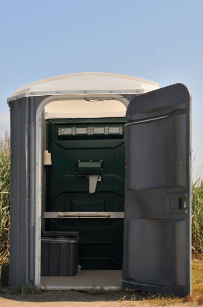 Best Local porta potty services  in Farmingville, NY